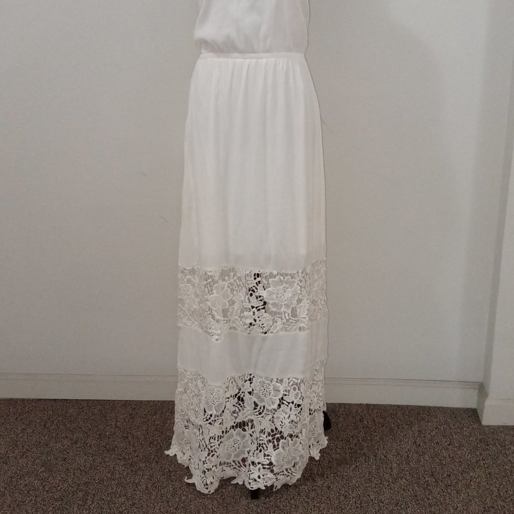 Lulus Dashing Dame White floral islet dress. - Picture 4 of 11